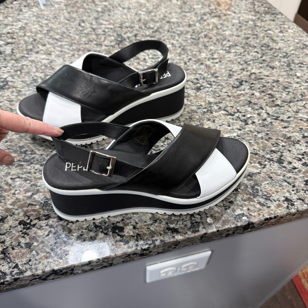 Black & White Crisscross Wedge Sandals - Picture 7 of 9